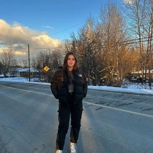 Meet your Posher, Léanne